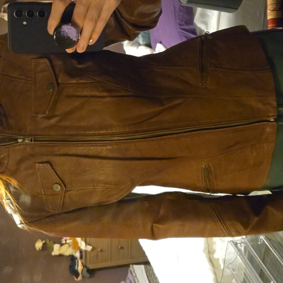 Danier womens leather jacket - Picture 11 of 12